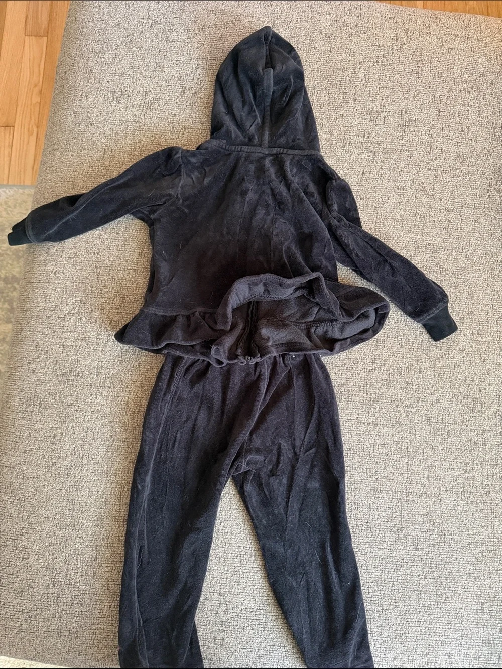 Puma Black Velour Girls Hoodie and Pants with Pink Puma Logos - Picture 2 of 12